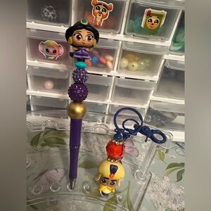 Customized doorable Aladdin pen and keychain bundle